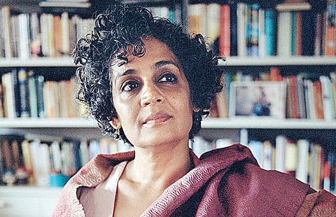 முத்துக்கள் 10 - குரலற்றவர்களின் குரலாக ஒலிக்கும் அருந்ததி ராய்