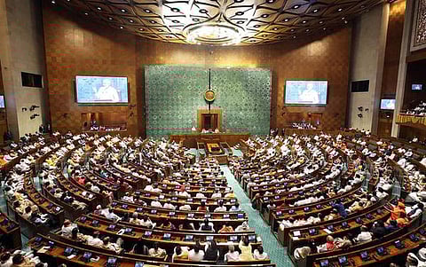 நாடாளுமன்ற கூட்டத்தொடரை சுமுகமாக நடத்த டிசம்பர் 2-ல் அனைத்து கட்சி கூட்டம்: மத்திய அரசு அழைப்பு