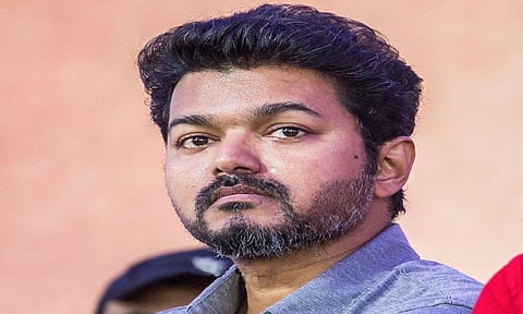 சென்னை வெள்ளம் | மீட்பு பணிகளில் தன்னார்வலர்களாக இணைய மக்கள் இயக்கத்தினருக்கு விஜய் அழைப்பு