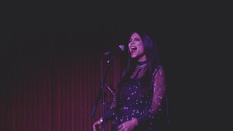 டெல்லி நார்த் ஈஸ்ட் திருவிழாவில் ஸ்ருதிஹாசன் இசை நிகழ்ச்சி