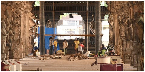 மதுரை புதுமண்டபத்தில் நடைபெற்று வரும் புனரமைப்பு பணிகள் | படங்கள்: எஸ்.கிருஷ்ணமூர்த்தி