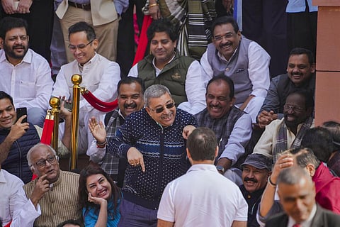 மிமிக்ரி விவகாரம்: நாடாளுமன்ற ஒழுங்கு நடவடிக்கைக் குழுவிடம் சமூக ஆர்வலர் புகார்