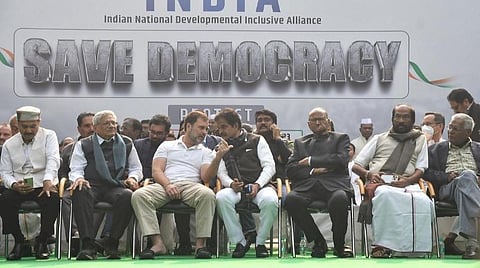 டெல்லி ஜந்தர் மந்தரில் இண்டியா கூட்டணி போராட்டம்