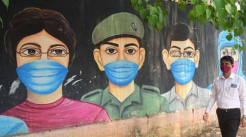 புதிய வகை கரோனா தொற்று: முகக் கவசம் அணிய மக்களுக்கு அறிவுறுத்தல்