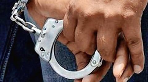 சென்னையிலிருந்து கடத்த முயன்ற ரூ.280 கோடி மதிப்புள்ள போதைப் பொருள் பறிமுதல்: இலங்கை நபர் உட்பட 2 பேர் கைது