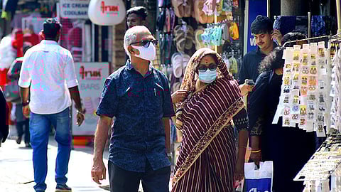 புதிய கரோனா வைரஸுக்கு தடுப்பூசி தேவையில்லை: மத்திய சுகாதாரத் துறை விளக்கம்