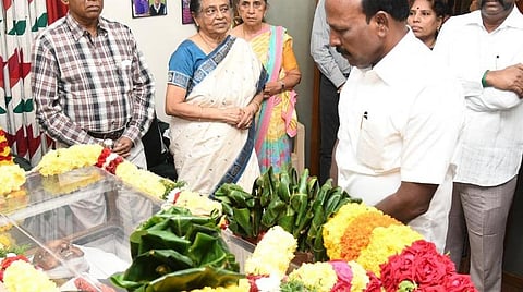 ஒடிசா முன்னாள் ஆளுநர் ராஜேந்திரனுக்கு போலீஸ் மரியாதையுடன் இறுதி அஞ்சலி: முதல்வர் மு.க.ஸ்டாலின் உத்தரவு