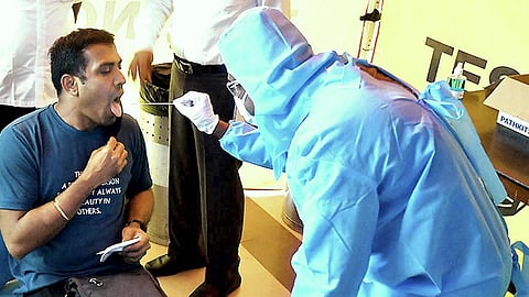 ஒரே நாளில் 841 பேருக்கு கரோனா பாதிப்பு