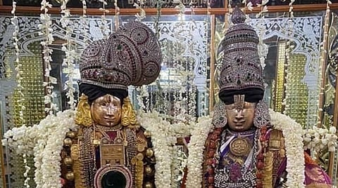 ஆண்டாள் திருப்பாவை 17 | பெரியோரின் ஆசி பெறுவோம்..!