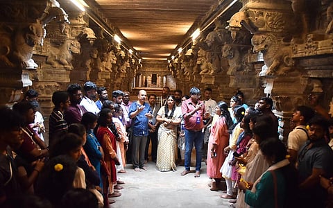 நெல்லையப்பர் கோயில் உள்ளிட்ட பாரம்பரிய பகுதிகளை பார்வையிட்ட வெளிநாடுவாழ் தமிழ் மாணவர்கள்