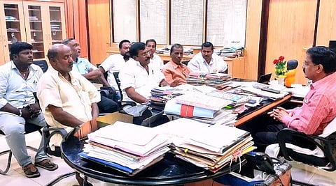 ஆம்புலன்ஸ் ஓட்டுநர் இல்லாததால் பெண் உயிரிழந்த சம்பவம்: புதுச்சேரி அரசுக்கு எதிர்க்கட்சித் தலைவர் எச்சரிக்கை