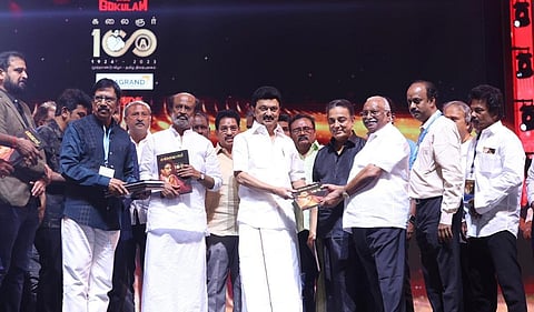 பூந்தமல்லியில் 140 ஏக்கர் பரப்பளவில் ரூ.500 கோடியில் நவீன திரைப்பட நகரம்: முதல்வர் மு.க.ஸ்டாலின் அறிவிப்பு