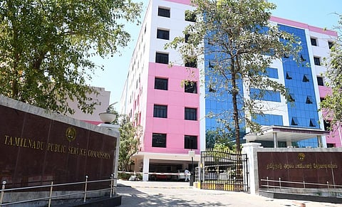 உதவி சிறை அலுவலர்கள் பணியிடங்களுக்கு 18-ம் தேதி சான்றிதழ் சரிபார்ப்பு நடைபெறும் என டிஎன்பிஎஸ்சி அறிவித்துள்ளது