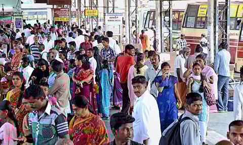 சென்னையில் பொங்கல் சிறப்பு பேருந்துகள் 6 இடங்களிலிருந்து இயக்கப்படும்: போக்குவரத்து துறை அமைச்சர் சிவசங்கர் தகவல்