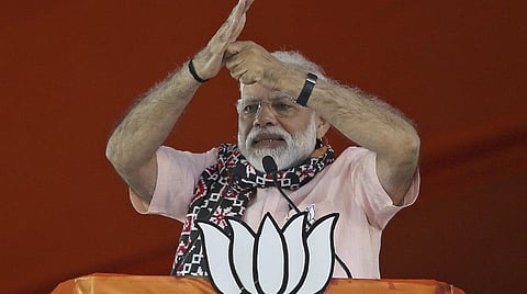 மக்களவைத் தேர்தலில் 400 இடங்களில் வெல்ல பாஜக இலக்கு: பிற கட்சி எம்.பி.க்கள், தலைவர்களை கட்சிக்கு இழுக்க திட்டம்