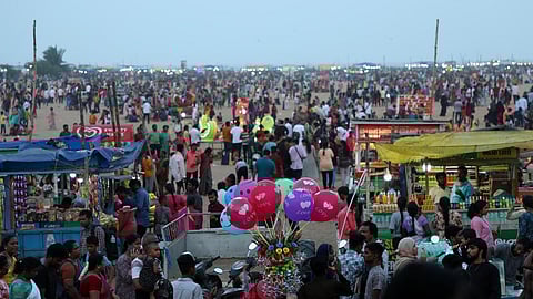 சென்னையில் 17,000 போலீஸார் பாதுகாப்பு @ காணும் பொங்கல் - ட்ரோன் கேமராக்களில் கண்காணிப்பு