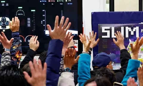 நிலவின் மேற்பரப்பை அடைந்த 5-வது நாடு: சந்திரனில் வெற்றிகரமாக தரையிறங்கியது ஜப்பான் விண்கலம்