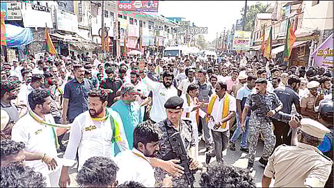 சிதம்பரத்தில் நேற்று நடைபெற்ற ‘என் மண், என் மக்கள்’ யாத்திரையில் பங்கேற்ற பாஜக மாநிலத் தலைவர் அண்ணாமலை.
