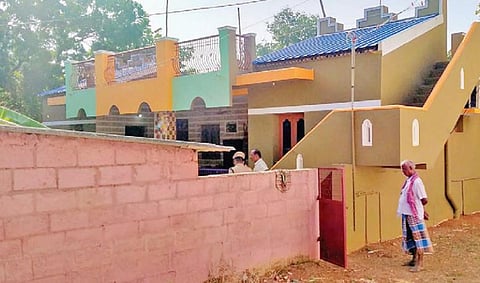 தென் மாவட்டங்களில் வீடுகளில் தூங்குவோரை கொடூரமாக தாக்கி கொள்ளை அடிக்கும் முகமூடி கும்பல்