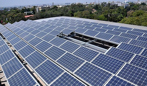 சூரிய மின்சக்தித் திட்டம்: வரவேற்கத்தக்க முன்னெடுப்பு!