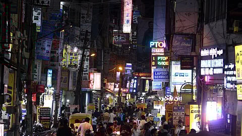 கன்னட பெயர் பலகை - அவசர சட்டத்தை நிராகரித்த கர்நாடக ஆளுநர் தாவர்சந்த்