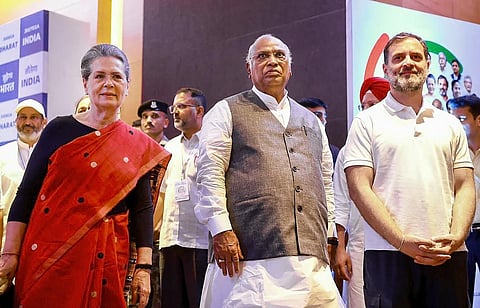 தொகுதி பங்கீட்டை இறுதி செய்ய கார்கே பிப்.13-ல் சென்னை வருகை: ஸ்டாலினை சந்திக்கிறார்