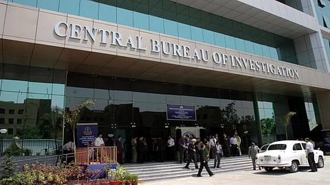 சிபிஐ.யிடம் 1,025 வழக்குகள் நிலுவையில் உள்ளன: ஆண்டறிக்கையில் தகவல்