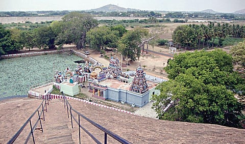 2000 ஆண்டுகால கல்வி வரலாற்றை தாங்கி நிற்கும் மலை