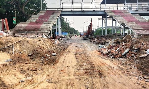 சென்னை ரயில்வே கோட்டத்தில் 13 ரயில் நிலையங்களில் விரைவில் நடைமேம்பாலம்