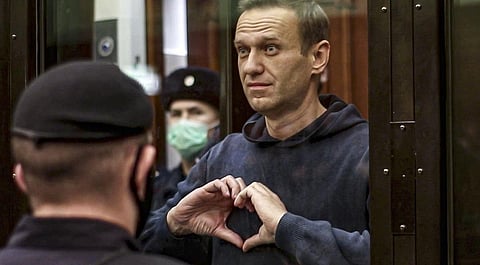 ரஷ்ய எதிர்க்கட்சித் தலைவர் அலெக்ஸி நவல்னி சிறையில் மரணம்: யார் இவர்? - முழு பின்புலம்