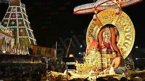 ரதசப்தமியையொட்டி திருமலையில் 7 வாகனங்களில் மலையப்பர் பவனி: திரளான பக்தர்கள் பங்கேற்பு