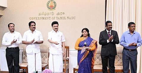 10 கோடி ஆவணங்களின் சான்றிட்ட நகல்களை பெறலாம்: இணையவழியில் பெறும் வசதியை முதல்வர் ஸ்டாலின் தொடங்கி வைத்தார்