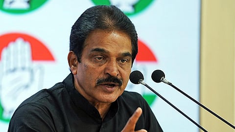 ரெய்டு நடத்தி 30 நிறுவனங்களிடம் மிரட்டி பணம் பறித்த பாஜக: காங்கிரஸ் பொதுச் செயலர் கே.சி.வேணுகோபால் குற்றச்சாட்டு