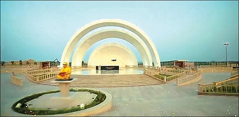 வரலாற்று சின்னங்களாக வடிவமைக்கப்பட்டுள்ள அண்ணா, கருணாநிதி நினைவிடங்கள் இன்று திறப்பு