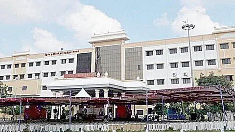 சென்னை கிண்டியில் கட்டப்பட்டுள்ள தேசிய முதியோர் நல மருத்துவமனையை திறந்தார் பிரதமர் மோடி