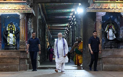 மதுரை மீனாட்சி அம்மன் கோயிலில் பிரதமர் நரேந்திர மோடி
