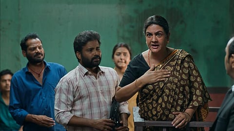 “நான் ஜெயலலிதா ஃப்ரெண்டு” - ஊர்வசியின் ‘J.பேபி’ ட்ரெய்லர் எப்படி?