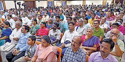 ‘இந்து தமிழ் திசை’, வர்த்தமானன் பதிப்பகம், கிங் மேக்கர்ஸ் ஐஏஎஸ் அகாடமி சார்பில் வாசிப்புத் திருவிழா | புத்தக வாசிப்பு மூலம் நமது வாழ்க்கையை வளப்படுத்திக்கொள்ள முடியும்: வெ.இறையன்பு கருத்து