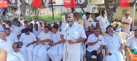 “விமர்சனம் என்ற போர்வையில் உதயநிதி எல்லை மீறி பேசுகிறார்” - ஆர்.பி.உதயகுமார்