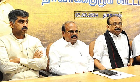 சென்னையில் நேற்று நடந்த மதிமுக நிர்வாகக் குழு அவசரக் கூட்டம். 
| படம்: ம.பிரபு |