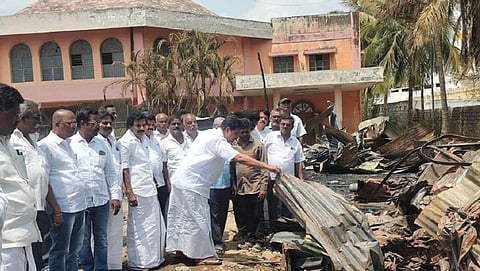 பர்கூர் சமுதாய கூடத்தில் அமைக்கப்பட்டிருந்த பிளாஸ்டிக் பொருட்கள் விற்பனை, கிடங்கில் ஏற்பட்ட தீ விபத்தில் நிகழ்ந்த இடத்தை பர்கூர் எம்எல்ஏ மதியழகன் பார்வையிட்டார்.