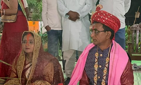 பிஹார் | தேர்தலுக்காக திருமணம்; கொலைக் குற்றவாளி மனைவிக்கு லாலு கட்சியில் வாய்ப்பு