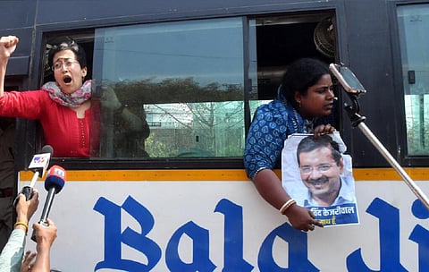 அரவிந்த் கேஜ்ரிவால் கைதுக்கு எதிராக டெல்லியில் போராட்டம்
