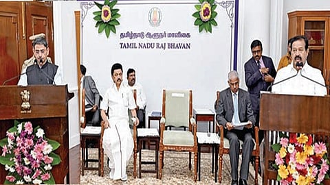 பொன்முடிக்கு ஆளுநர் பதவிப் பிரமாணம்: உச்ச நீதிமன்றத்தின் உத்தரவை அடுத்து மீண்டும் அமைச்சர் ஆனார்