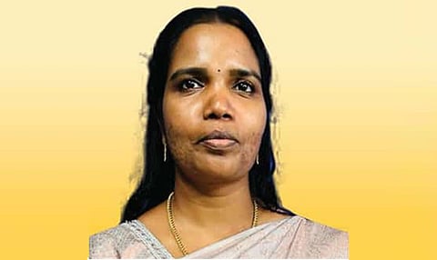 கொலையான நிர்வாகி மனைவிக்கு சீட் தந்த சீமான்