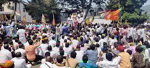 உதகையில் வேட்புமனு நிகழ்வில் பாஜக - அதிமுகவினர் இடையே ‘சம்பவம்’ - போலீஸ் தடியடியால் பரபரப்பு