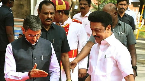 அரசமைப்புச் சட்டக் கடமைகளை ஆளுநர் மறக்கக் கூடாது