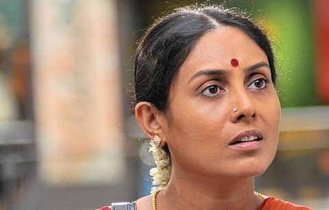 சென்னை | வீடு புகுந்து மிரட்டியதாக நடிகை சரண்யா மீது பெண் புகார்