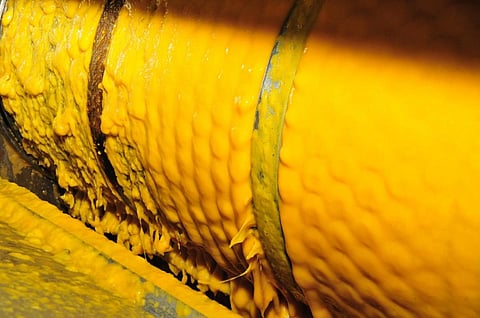 கிருஷ்ணகிரியில் உள்ள மாங்கூழ் தொழிற்சாலையில் தயாரிக்கும் மாங்கூழ் (கோப்பு படம்)