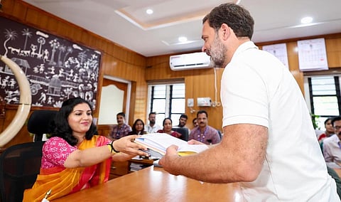 ராகுலின் சொத்து மதிப்பு ரூ.20 கோடி